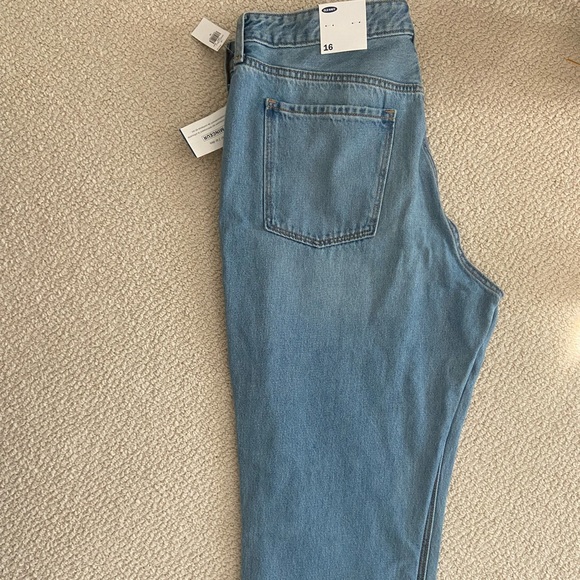 Old Navy NWT Jeans - Picture 2 of 2